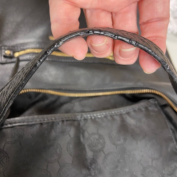 Michael Kors Pebbled Leather Hobo Shoulder Bag – Black - Picture 5 of 11